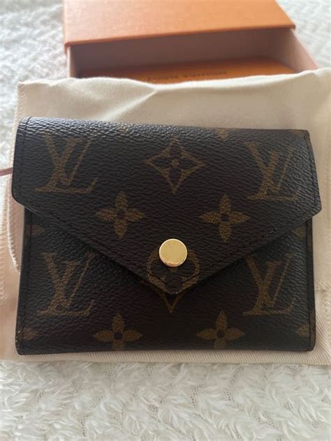 Victorine Louis Vuitton Portemonnaies für Damen.